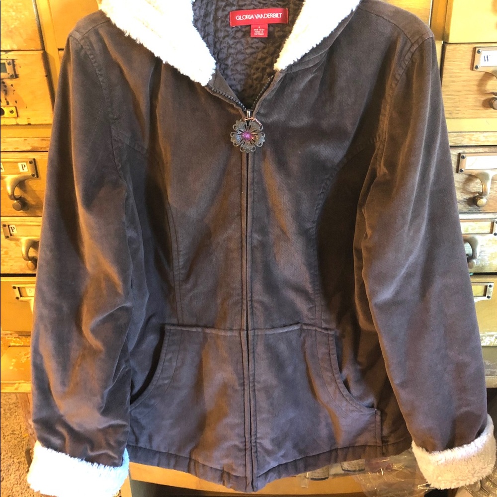 Vintage gloria Vanderbilt zip up waist length coat